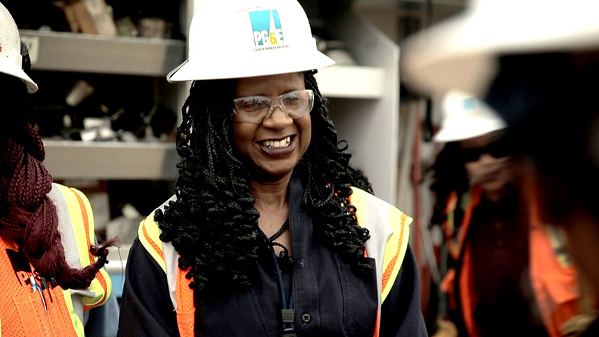 PG&E employee wearing a hardhat
